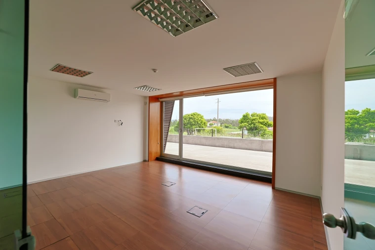 Armazém para Venda em Perelhal Foto 3