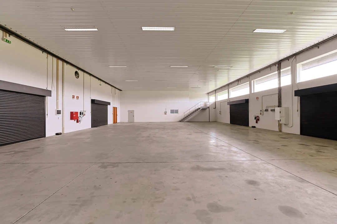 Armazém para Venda em Perelhal Foto 12