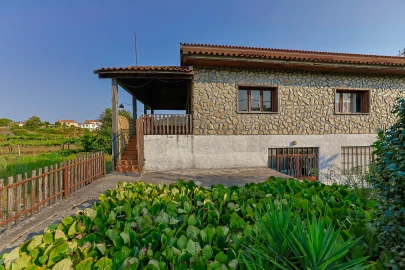 Moradia T4 para Venda em Cossourado