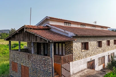 Moradia T4 para Venda em Cossourado