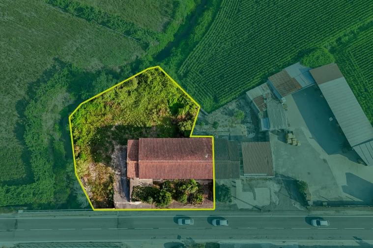 Moradia T4 para Venda em Cossourado Foto 30