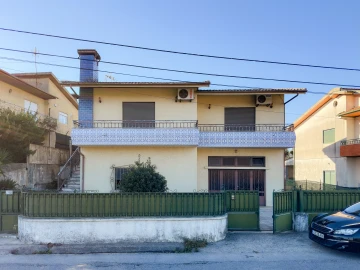 Moradia T3 para Venda em Joane