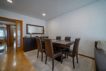 Apartamento T2 para Venda em Arcozelo