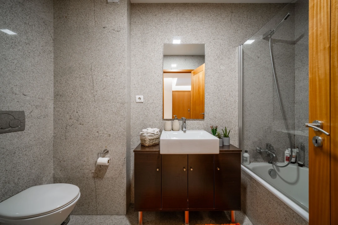 Apartamento T2 para Venda em Arcozelo Foto 12
