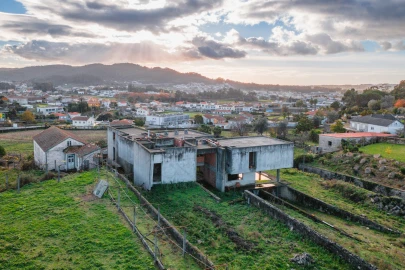 Moradia T5 para Venda em Alvelos