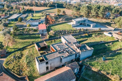 Moradia T5 para Venda em Alvelos