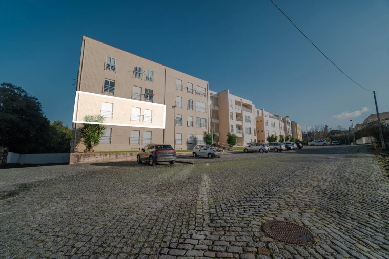 Apartamento T3 para Venda em Barcelinhos Foto 9