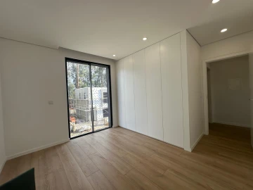 Moradia T2 para Venda em Lijo