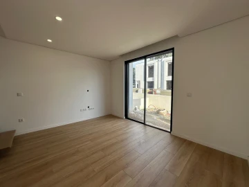 Moradia T2 para Venda em Lijo