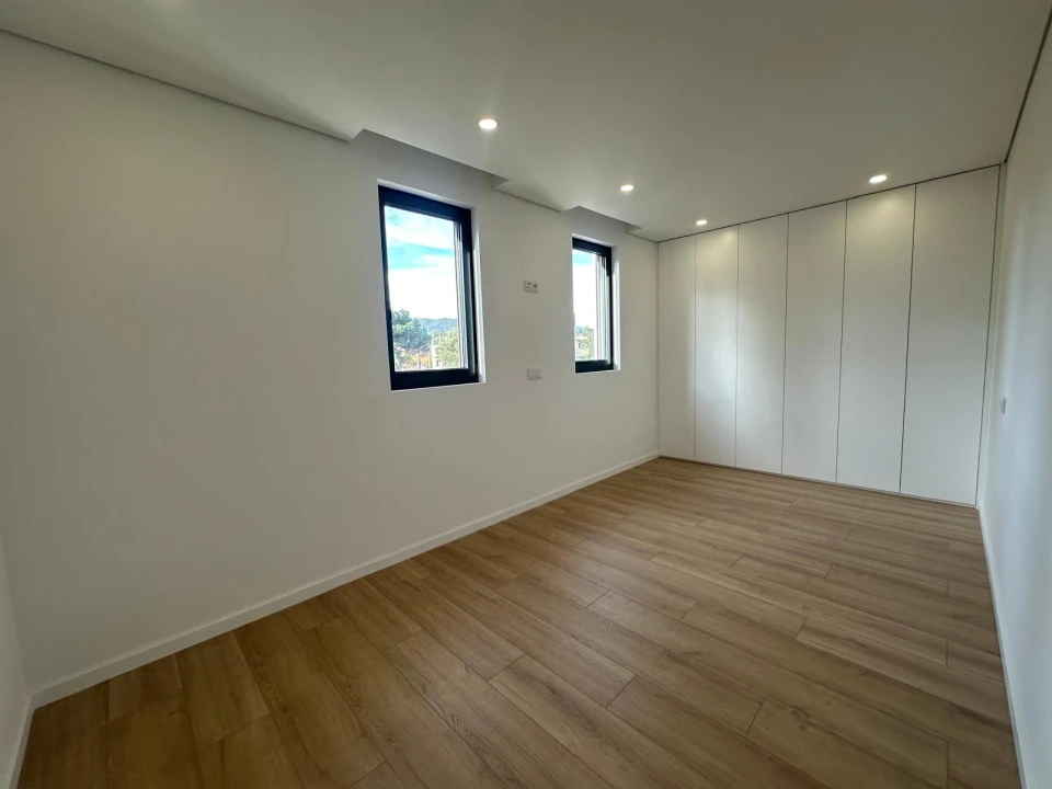 Moradia T2 para Venda em Lijo Foto 20
