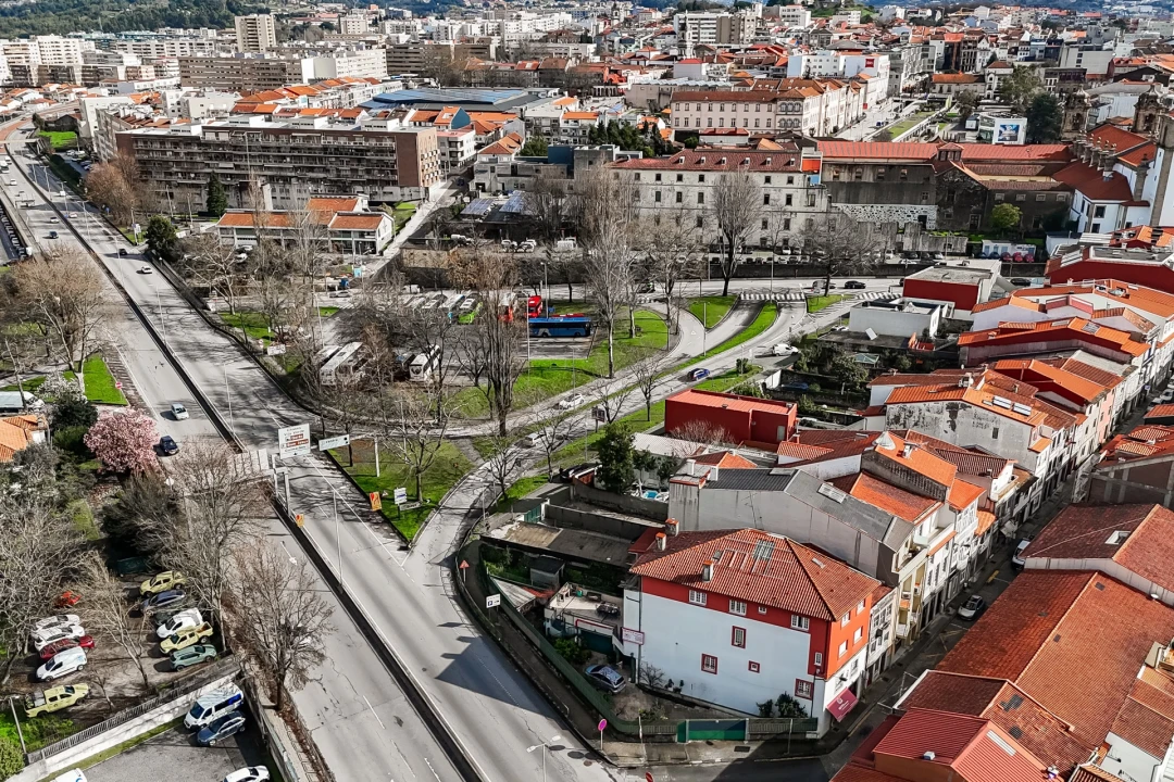 Apartamento T0 para Venda em Braga (Maximinos, Sé e Cividade) Foto 24