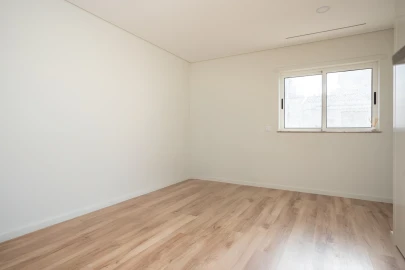 Moradia T3 para Venda em Este (São Pedro e São Mamede)