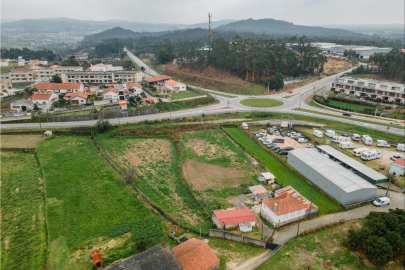 Terreno para Venda em Tamel (Santa Leocádia) e Vilar do Monte