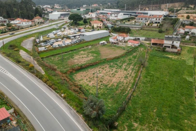 Terreno para Venda em Tamel (Santa Leocádia) e Vilar do Monte