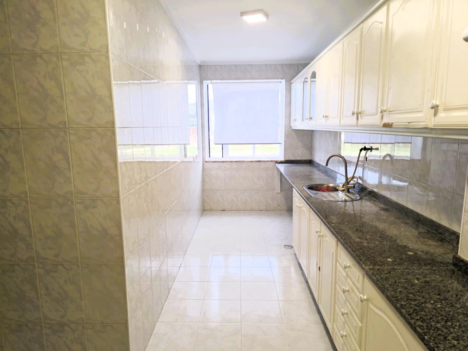 Apartamento T2 para Venda em Macieira de Rates Foto 26