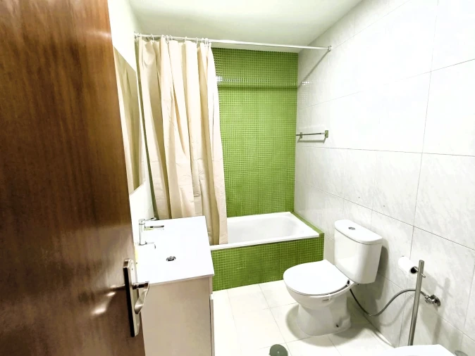 Apartamento T2 para Venda em Macieira de Rates Foto 24