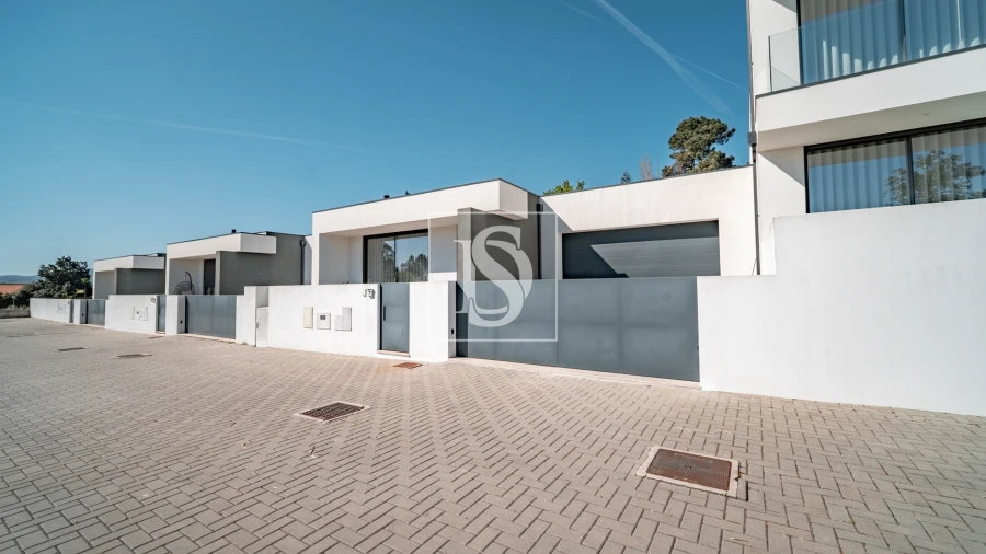 Moradia T3 para Venda em Manhente