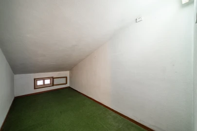 Apartamento T1 para Venda em Arcozelo