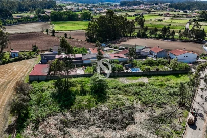 Terreno para Venda em Milhazes, Vilar de Figos e Faria
