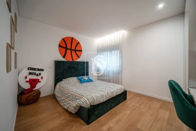 Apartamento T3 para Venda em Arcozelo