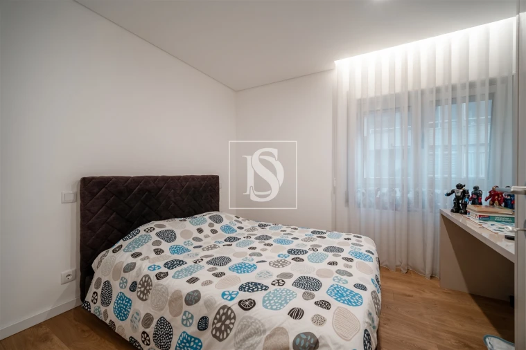 Apartamento T3 para Venda em Arcozelo Foto 13