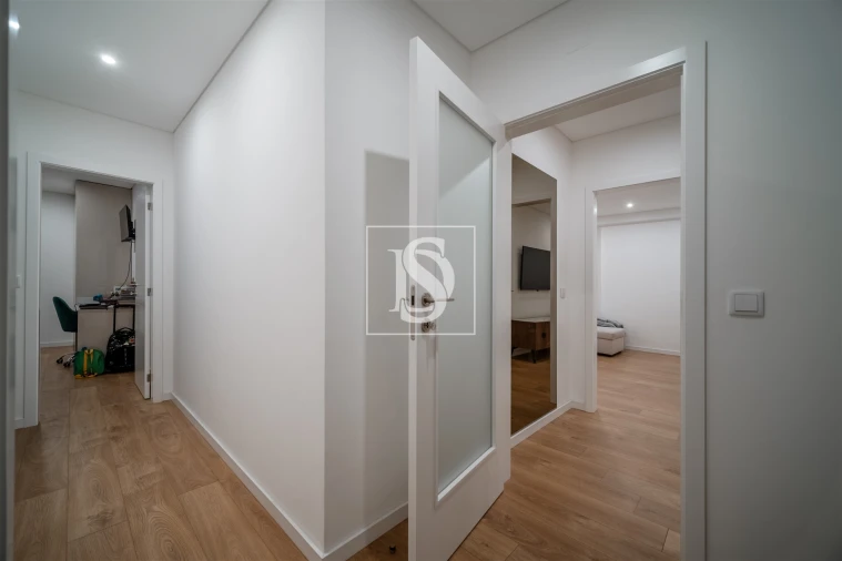Apartamento T3 para Venda em Arcozelo Foto 7