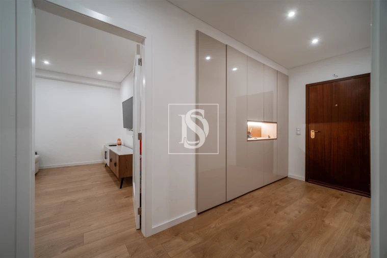 Apartamento T3 para Venda em Arcozelo Foto 6