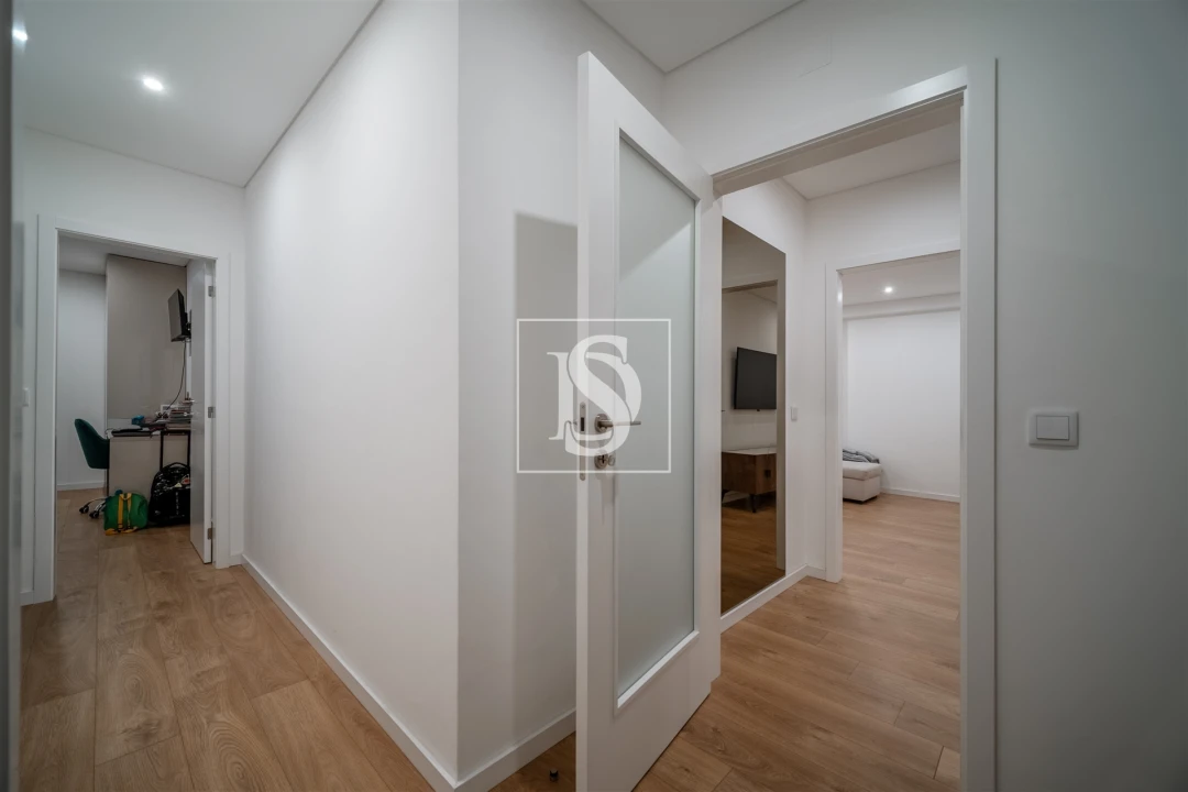 Apartamento T3 para Venda em Arcozelo Foto 7