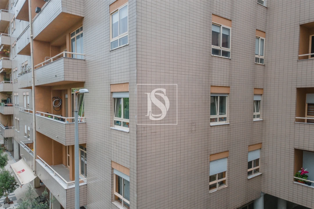 Apartamento T3 para Venda em Arcozelo Foto 16
