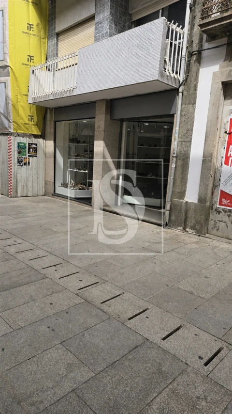 Loja para Venda em Barcelos, V.Boa, V.Frescainha