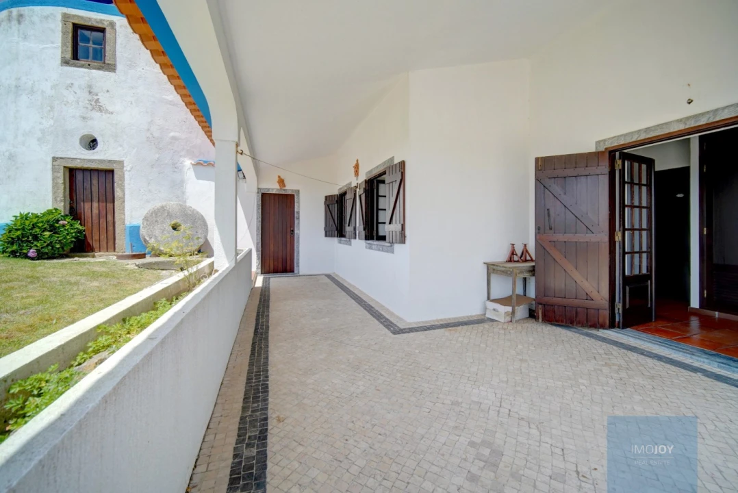 Moradia T2 para Venda em Encarnação Foto 23