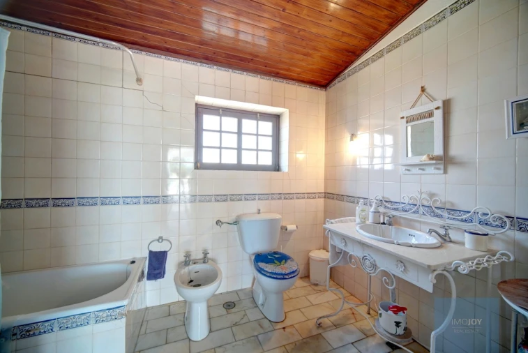 Moradia T2 para Venda em Encarnação Foto 15