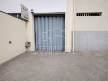 Armazém para Venda em Santa Maria Maior e Monserrate e Meadela