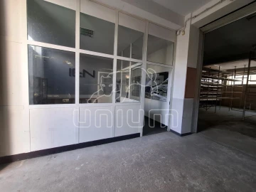 Armazém para Venda em Santa Maria Maior e Monserrate e Meadela