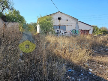 Moradia T4 para Venda em Alcantarilha e Pêra