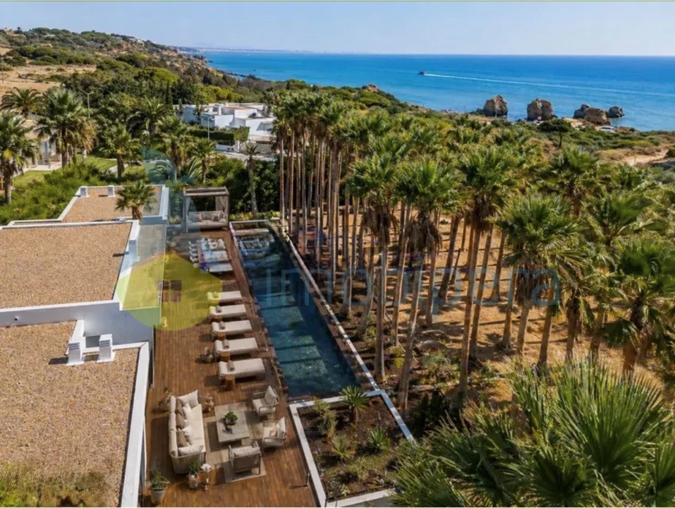 Moradia T3 para Venda em Albufeira e Olhos de Água Foto 1