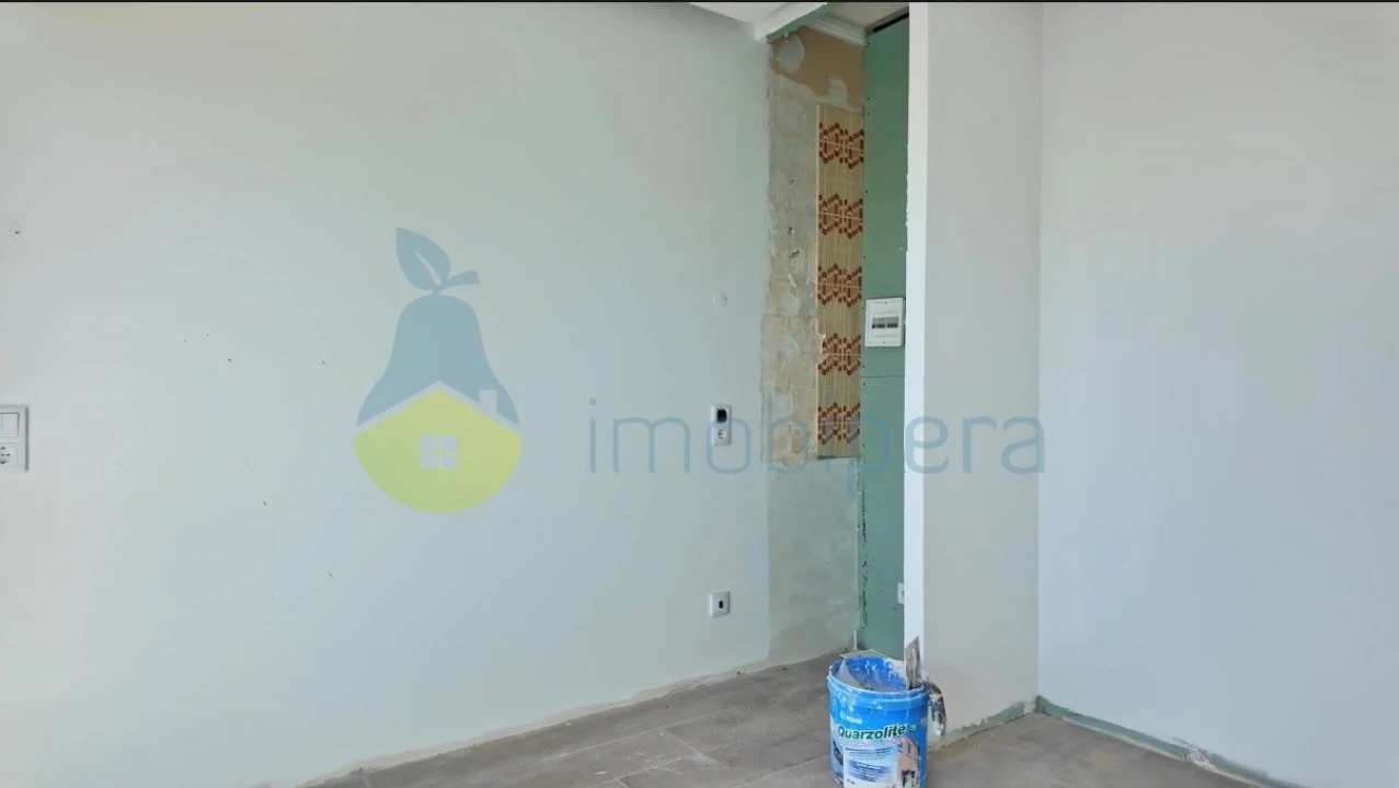 Prédio para Venda em Faro (Sé e São Pedro) Foto 5