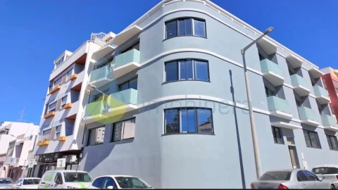 Prédio para Venda em Faro (Sé e São Pedro)