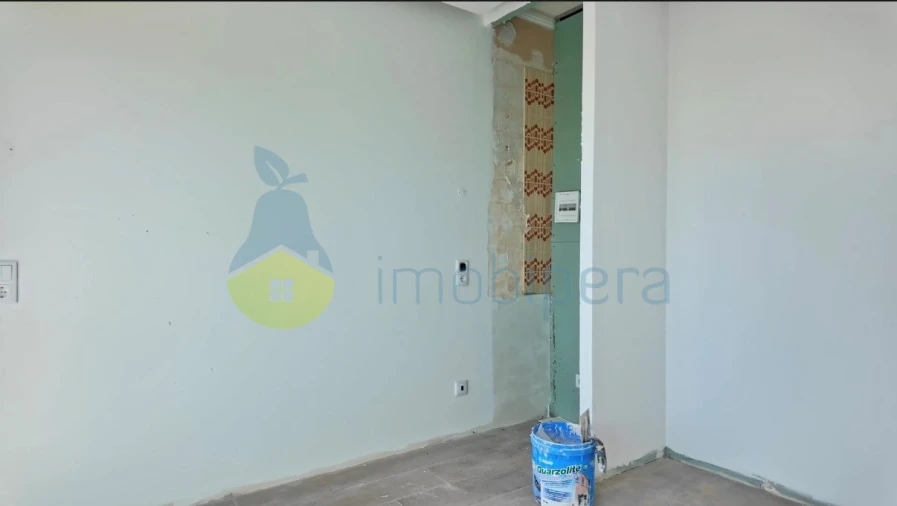 Prédio para Venda em Faro (Sé e São Pedro) Foto 5