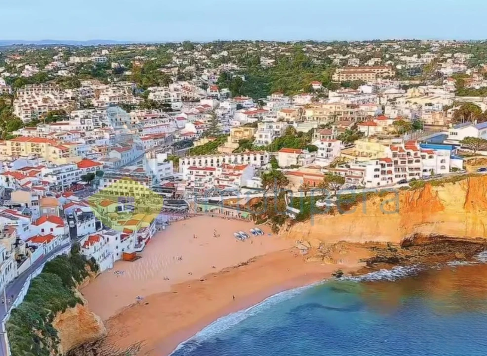 Prédio para Venda em Lagoa e Carvoeiro Foto 34