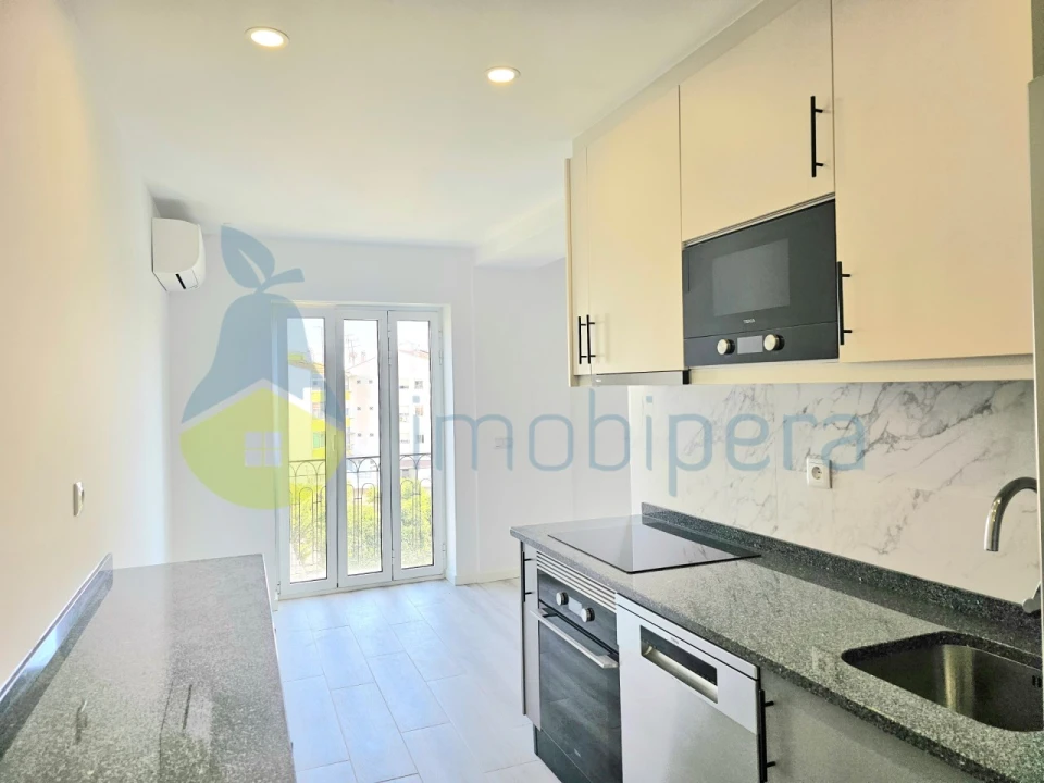 Apartamento T2 para Venda em Tavira (Santa Maria e Santiago) Foto 4