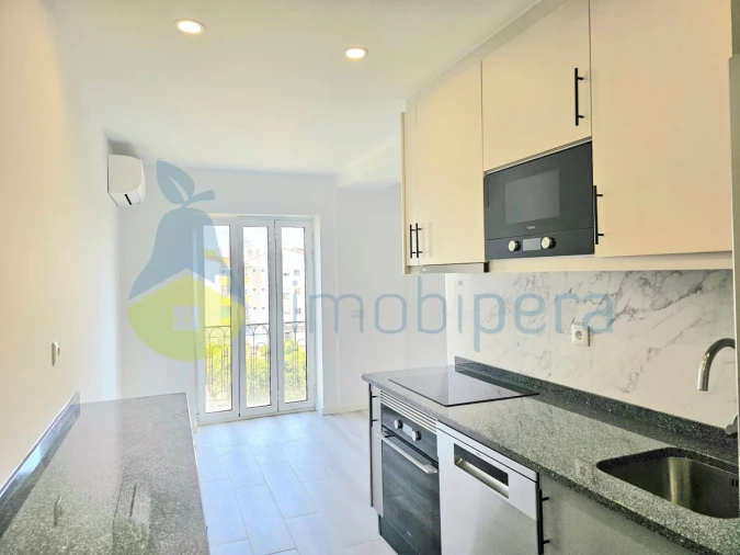 Apartamento T2 para Venda em Tavira (Santa Maria e Santiago) Foto 4