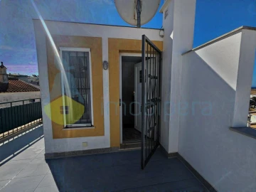 Moradia T2 para Venda em Alcantarilha e Pêra