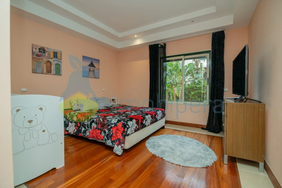 Apartamento T2 para Venda em Estômbar e Parchal Foto 17