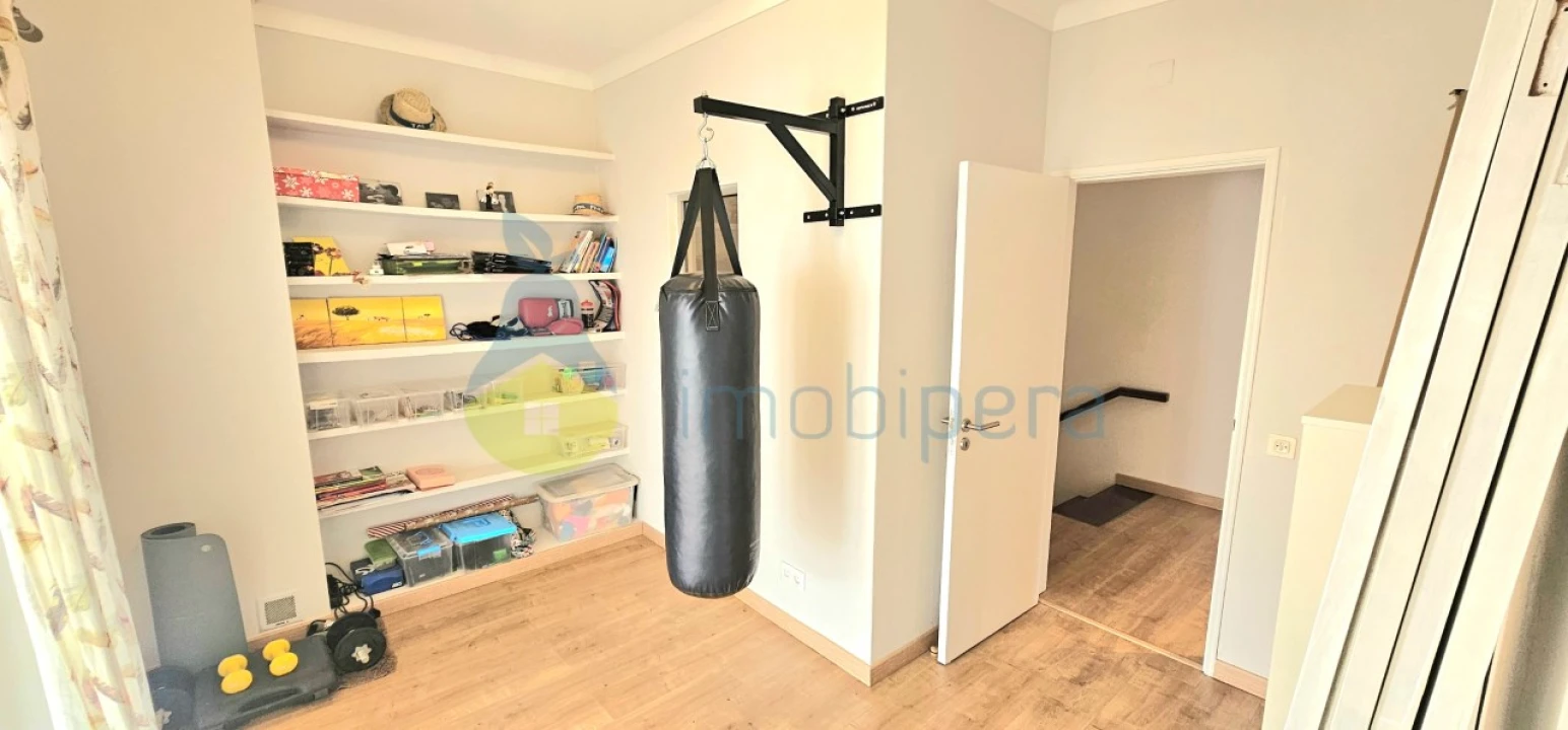 Moradia T4 para Venda em Portimão Foto 38