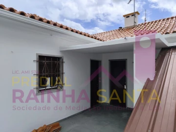 Moradia T4 para Venda em Marvila, Ribeira Santarém, São Salvador, São Nicolau