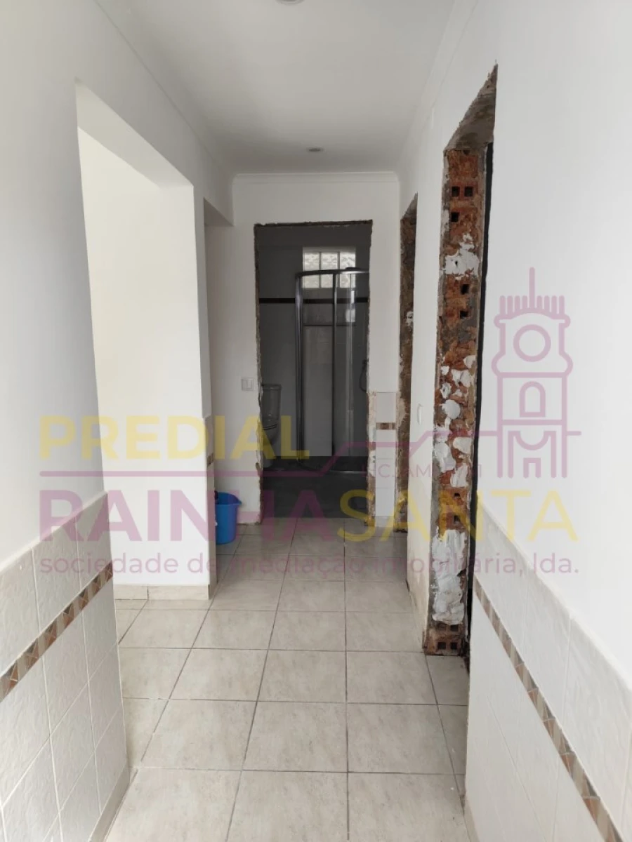Moradia T4 para Venda em Marvila, Ribeira Santarém, São Salvador, São Nicolau Foto 8