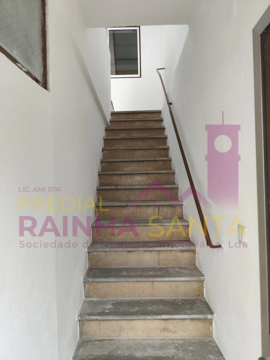 Moradia T4 para Venda em Marvila, Ribeira Santarém, São Salvador, São Nicolau Foto 15