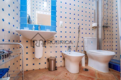 Moradia T4 para Venda em Loule (São Clemente)