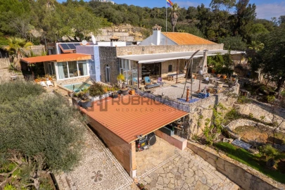 Moradia T4 para Venda em Loule (São Clemente)